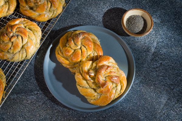 Lemon Poppy Seed Buns | Brod & Taylor – Brod & Taylor New Zealand